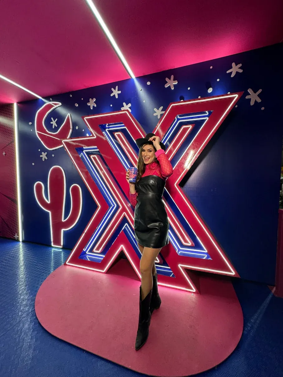 Beatriz Vilar em trabalho relacionado à Proxxima